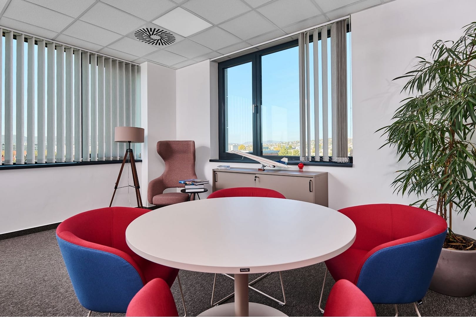 Spie vezetői iroda füles fotel